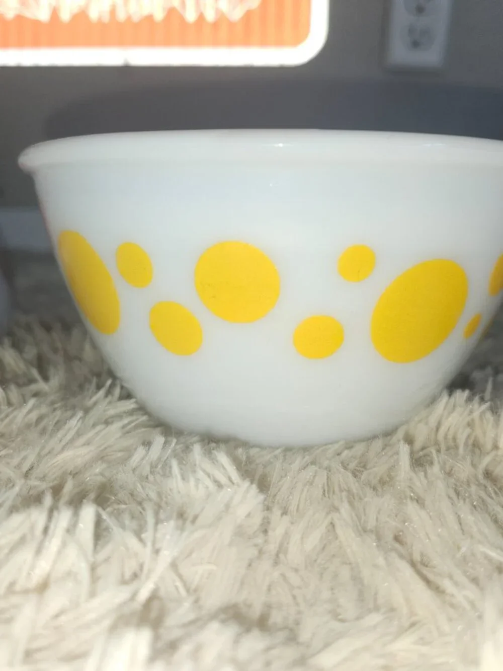 Hazel Atlas polka dot mixing bowls